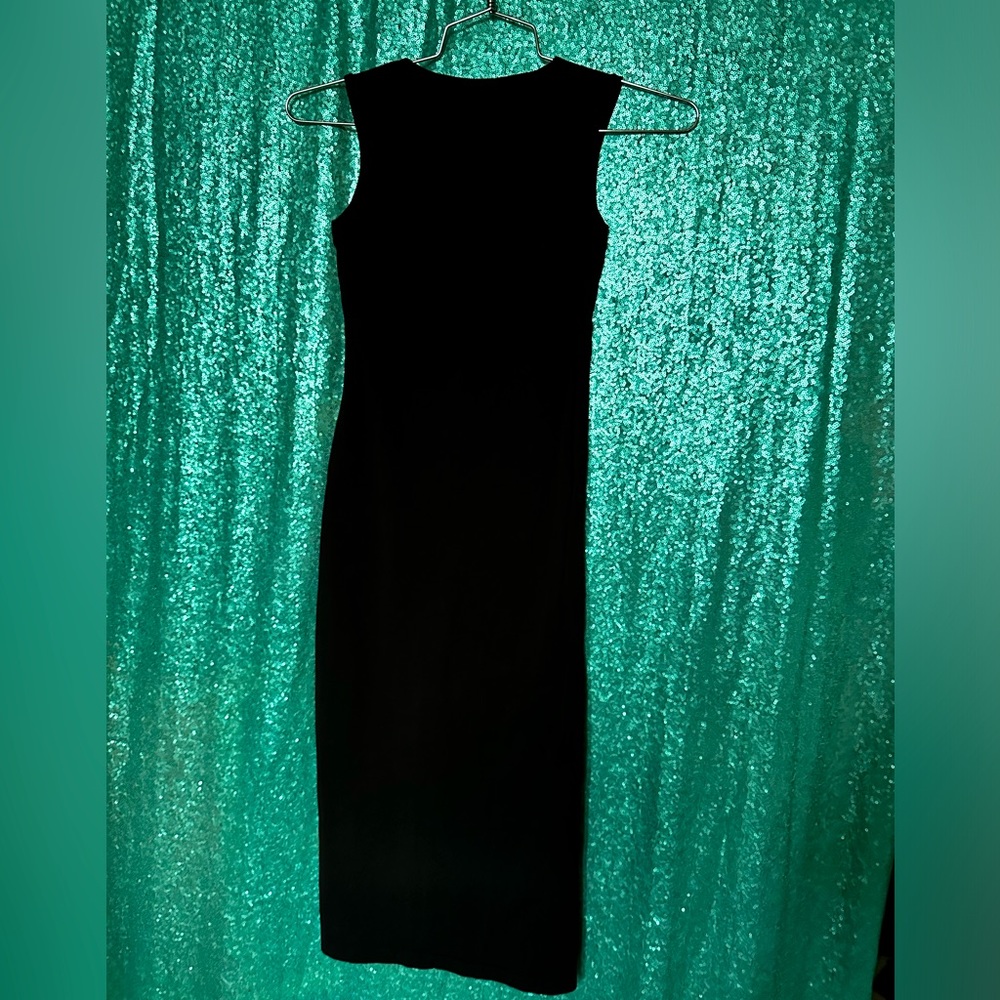 Boohoo Little Black Dress / Plunge Neck Bodycon Midi Dress for ladies size 2 - Picture 4 of 12